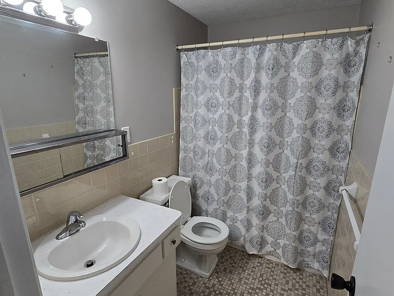 6488 State Rd #7B — Photo 7