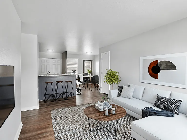 Cascade Apartments — Photo 6