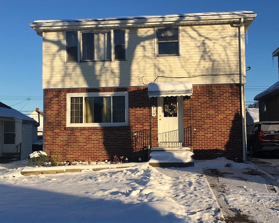 1st image of 139 Lyndale Ave #1