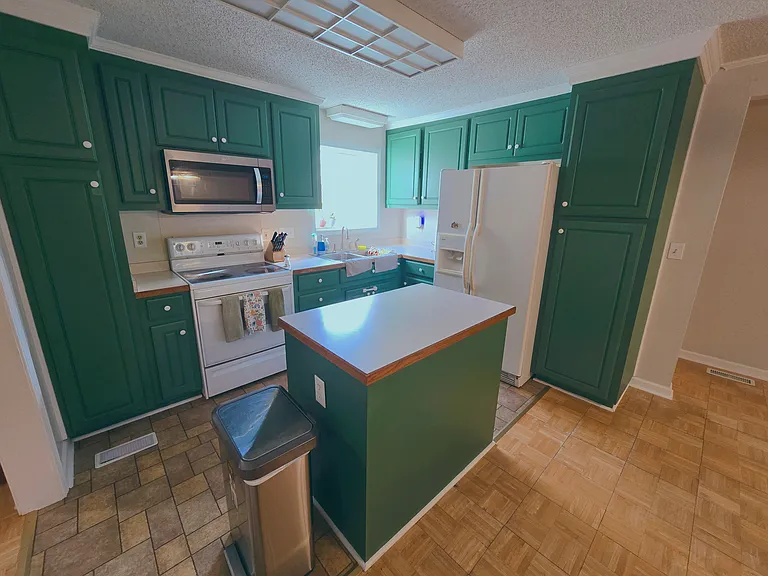 726A S Main St — Photo 10