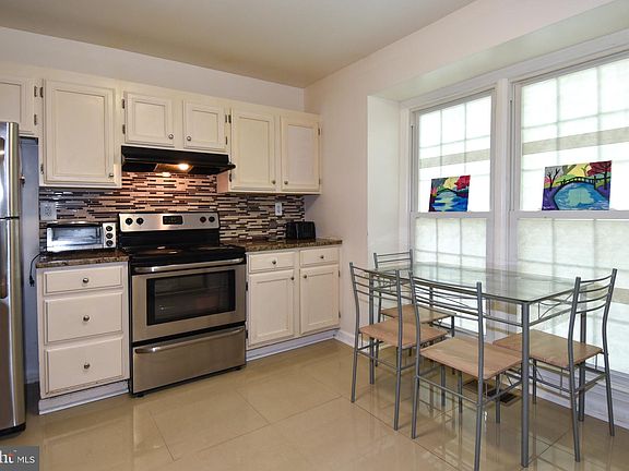 5th image of 9308 Frostburg Way