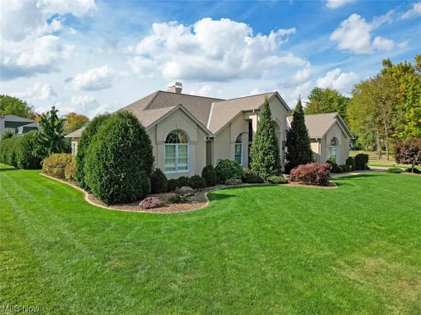 8612 Polo Ct, Poland, OH 44514