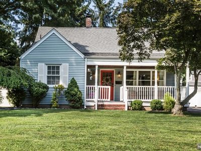32 W Park Ave, Park Ridge, NJ, 07656