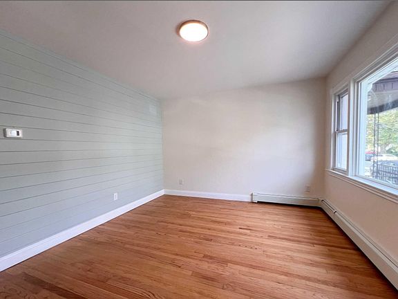 2nd image of 311 Hamilton St Floor 1