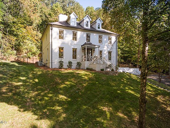 2nd image of 5609 SW Meadow Glen Dr