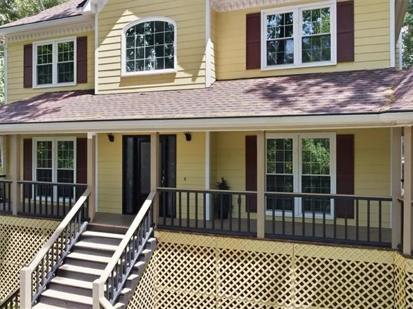 232 Nacoochee Dr, Woodstock, GA 30188