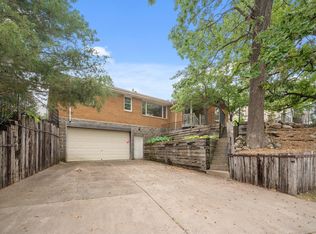 504 Bear Ave S, Vadnais Heights, MN 55127