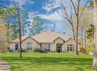 1374 Bridle Path Ln, Lindale, TX 75771