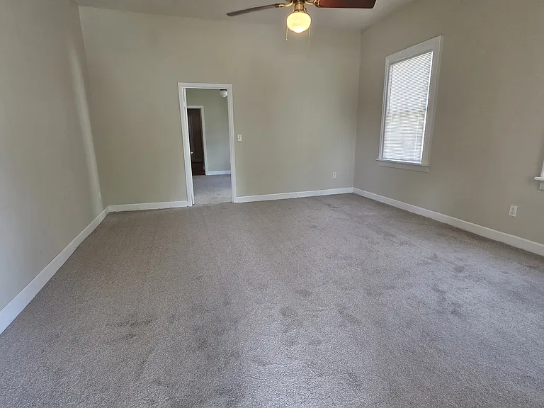 1529B Craig St — Photo 5