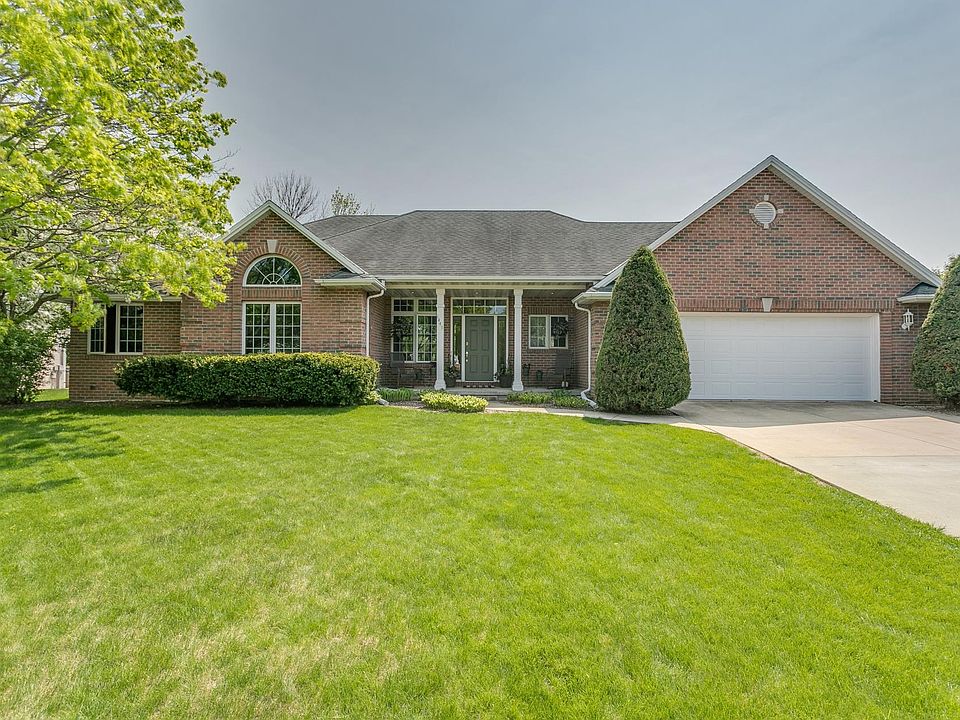 1445 Waterford Dr, Green Bay, WI 54313 Zillow