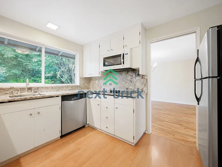 14469 NE 12th Pl — Photo 9