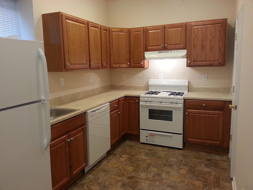 1st image of 1580 Hornberger Ave #1