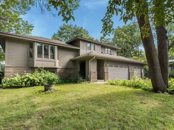 2540 Holly St S, Cambridge, MN 55008