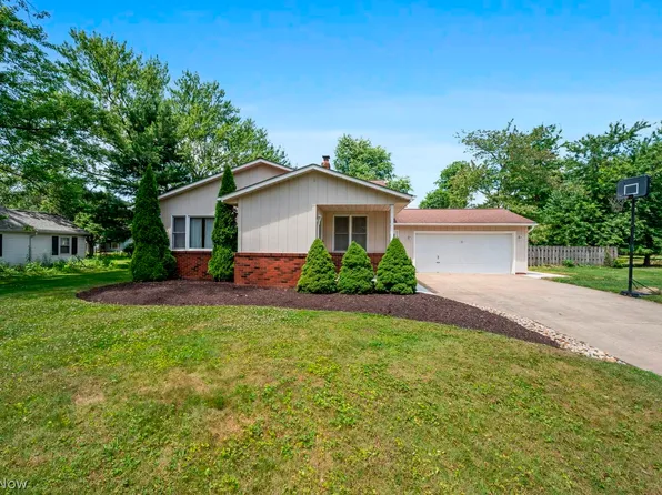 5034 Medhurst Ave, Solon, OH 44139