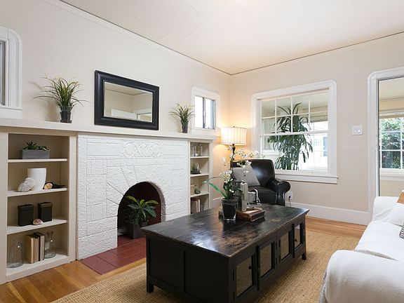 5th image of 3623 Redding St