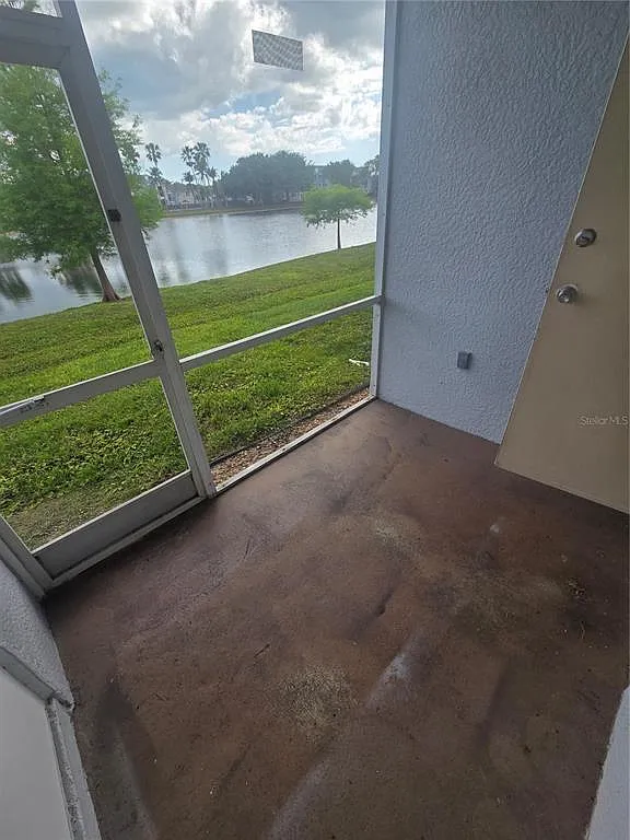 2 bed, 2.0 bath, 932 sqft, $1,285 — Photo 4