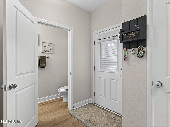 3rd image of 12025 CALVESTA Street