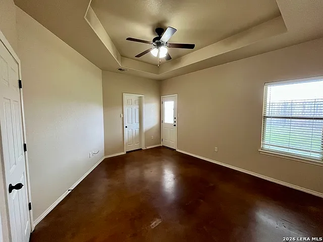 185 Joanne Cv — Photo 14