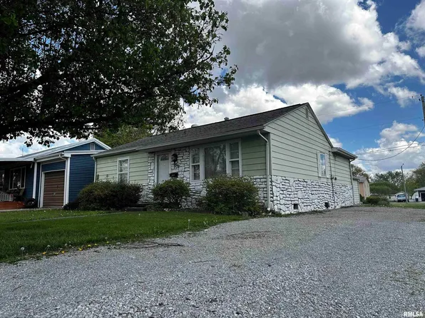 512 Hillsdale Dr, Carmi, IL 62821