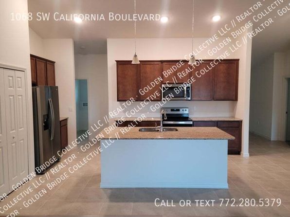 1068 SW California Blvd