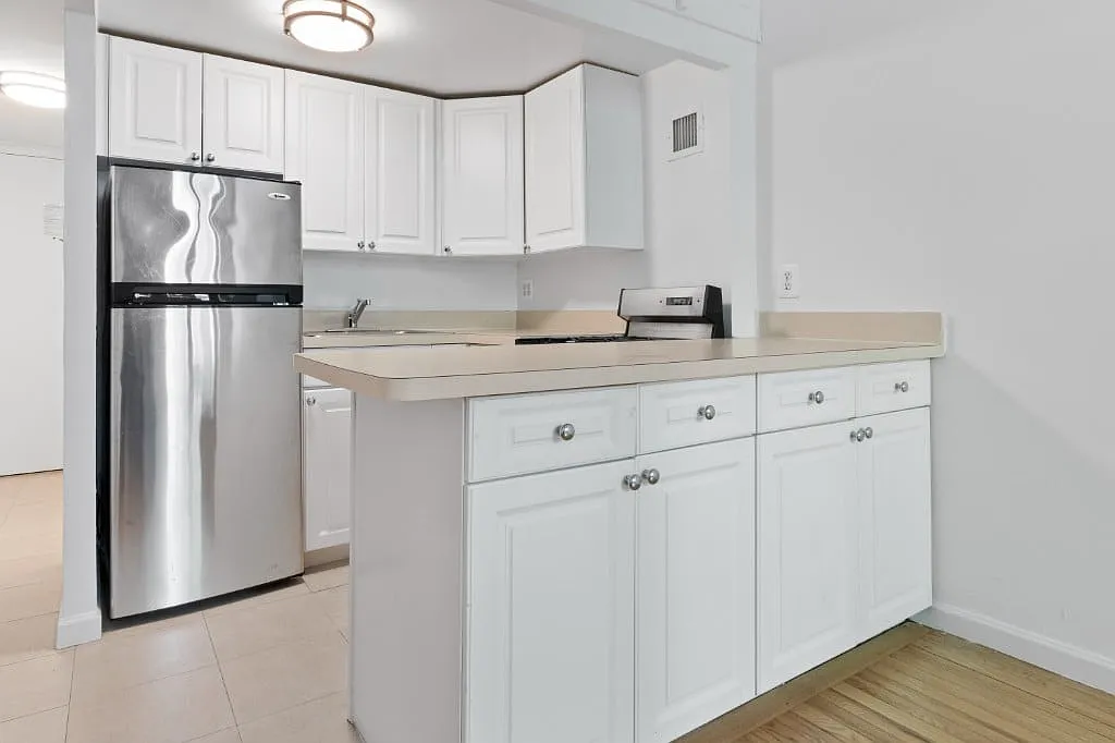 210 East 22nd Street — Photo 2