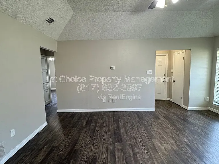 453 Little Valley Ct — Photo 4