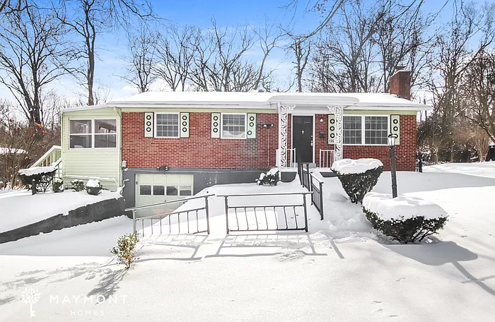 3 bed, 2.0 bath, 1227 sqft, $1,745 — Photo 1