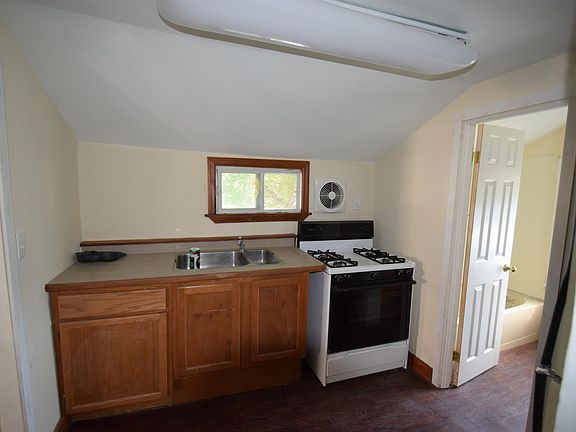 2nd image of 165 Averill Ave #Up