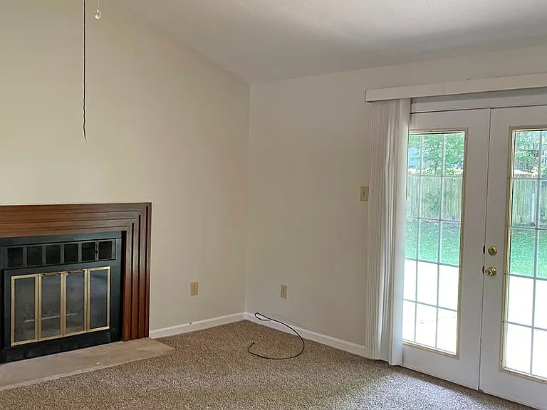 1552 Samara Glen Way — Photo 4