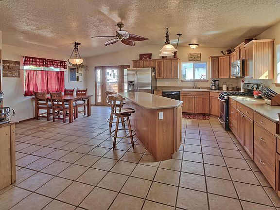 2nd image of 1430 Caballo Ln