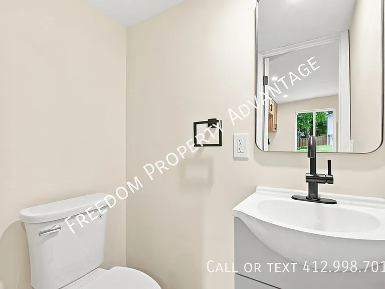 320 Bank St #C — Photo 10