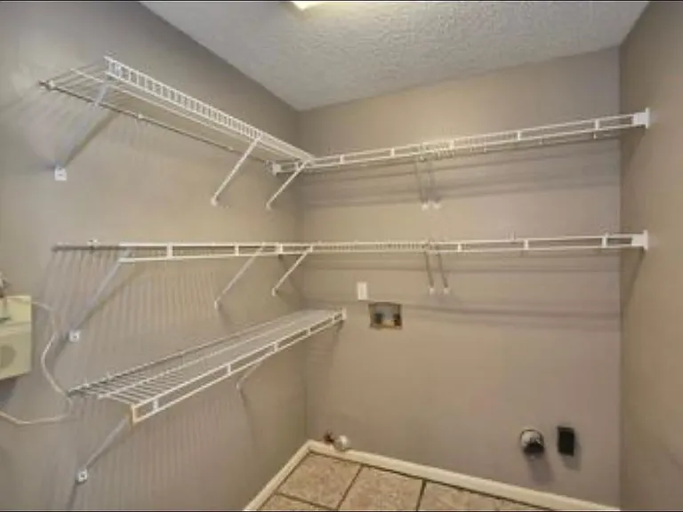 4001 Falliston Dr — Photo 20