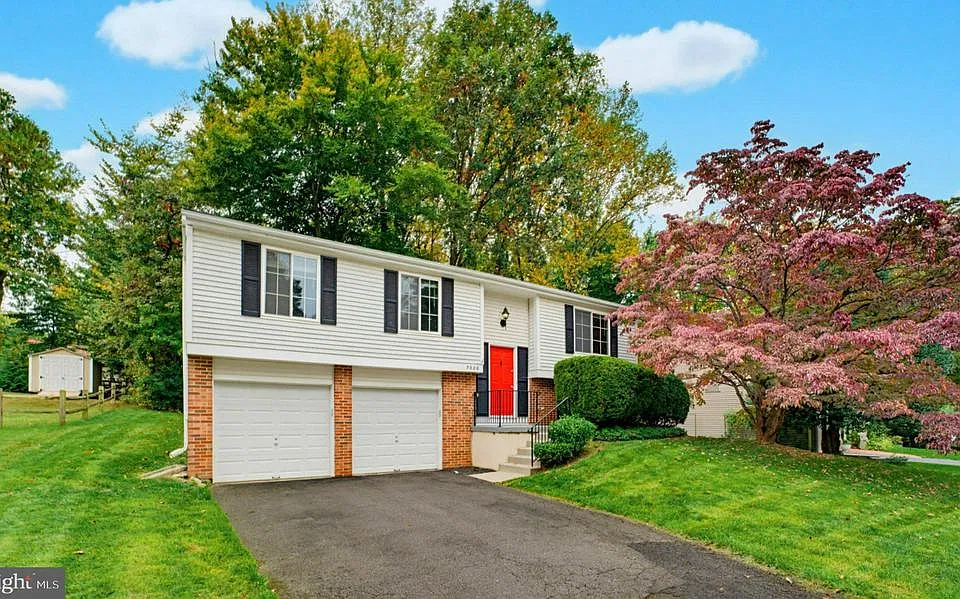 5906 Oak Leather Dr