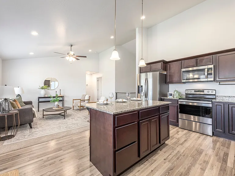 1483 W Stone Gate Dr — Photo 6