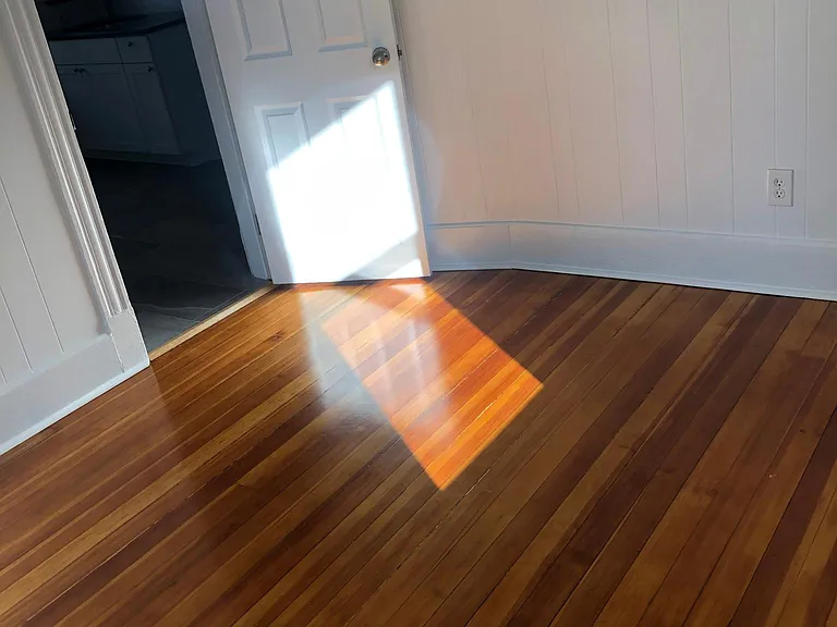 27 Webb St #2 — Photo 8