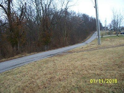 5th image of 715 Reservoir Ln