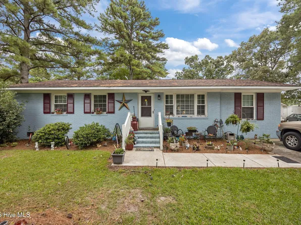 1410 Red Robin Lane, New Bern, NC 28562