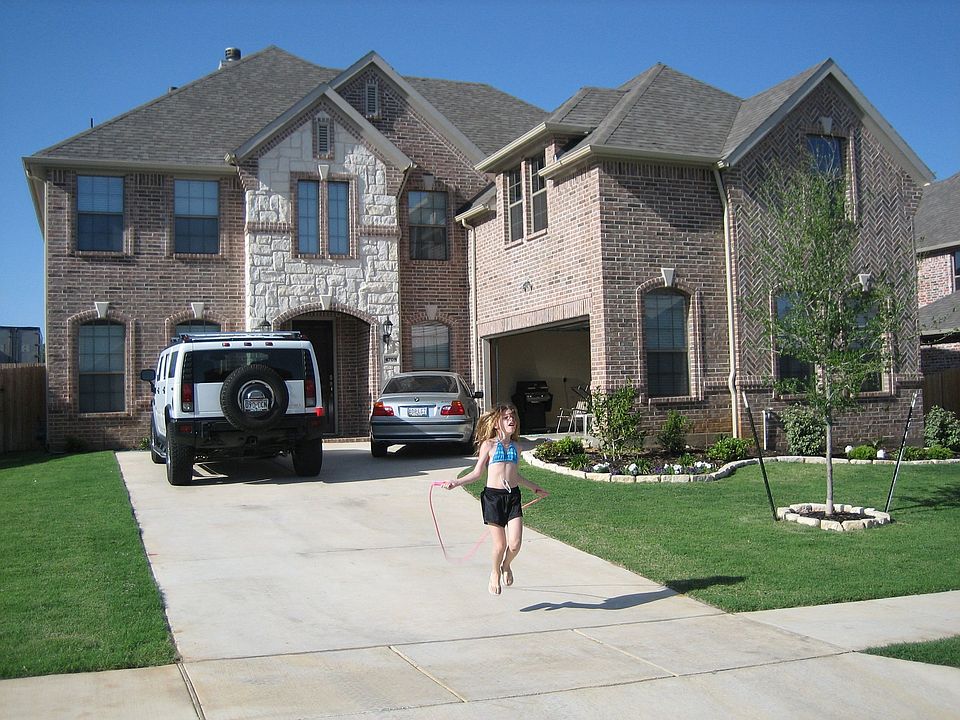 2nd image of 4708 Christopher Ct