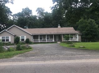 575 Blackrock Rd, Coventry, RI 02816