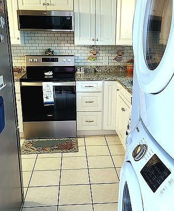 Full Size Washer and Dryer