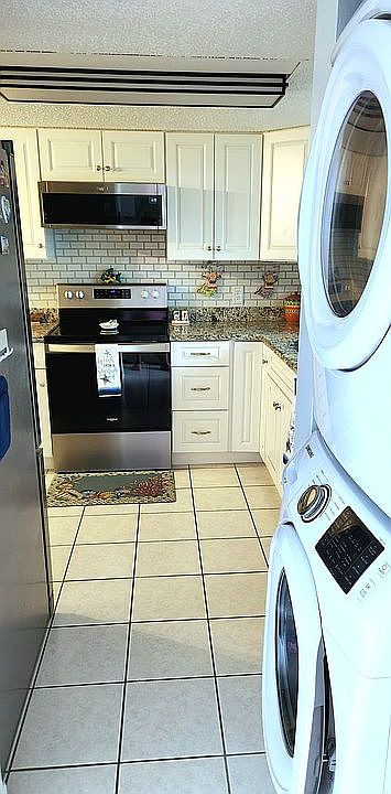 Full Size Washer and Dryer