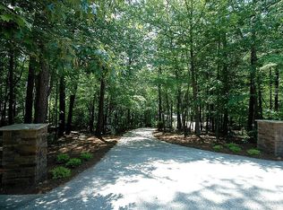 425 Shadowlawn Rd SE, Marietta, GA 30067