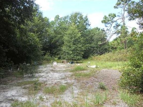 4th image of 2140 Woods Trl