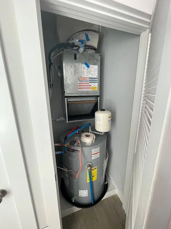 2 bed, 1000 sqft, $1,750 — Photo 4