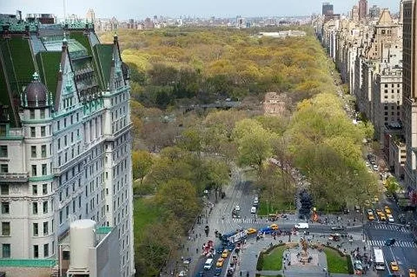 Rented by A & I Broadway | media 18