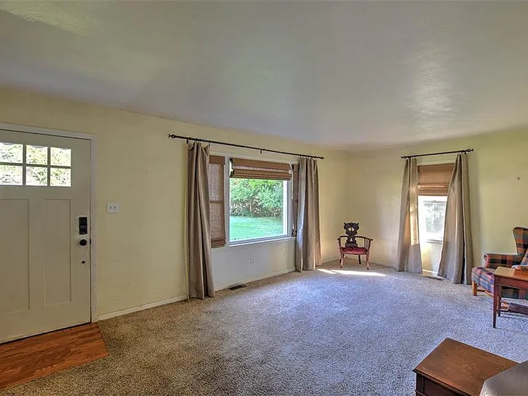 11 Nolen Dr — Photo 3