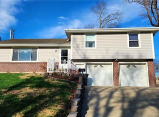 3704 S Claremont Ave, Independence, MO 64052