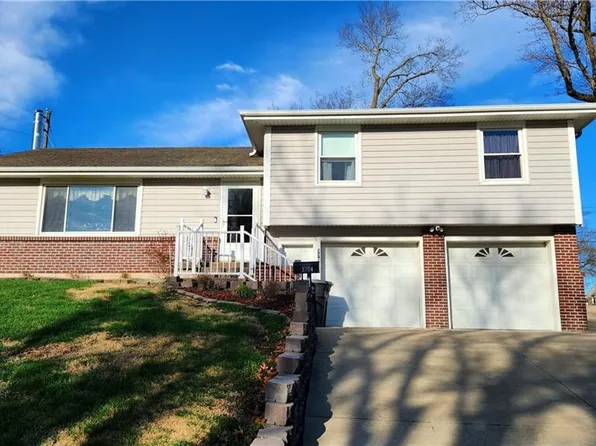 3704 S Claremont Ave, Independence, MO 64052