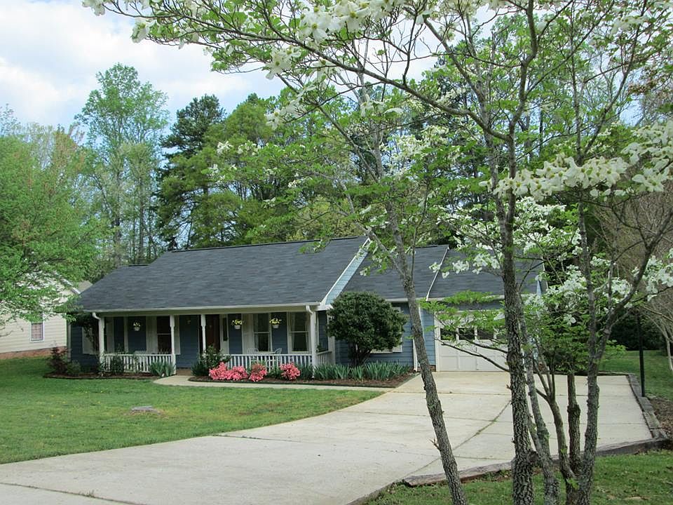 1st image of 4868 Coach Hill Dr