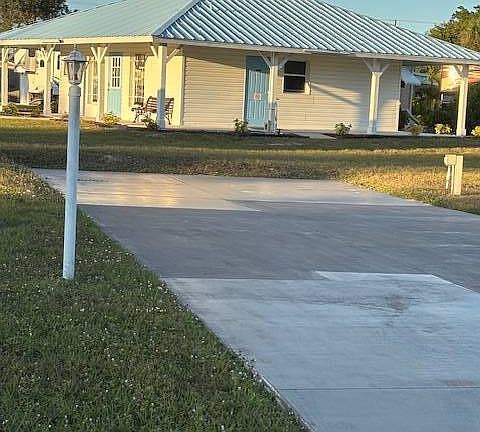 2nd image of 55 Oak Ridge Cir